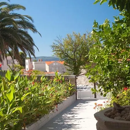 With A Parking Space Sumartin, Brac - 12487 Appartement *